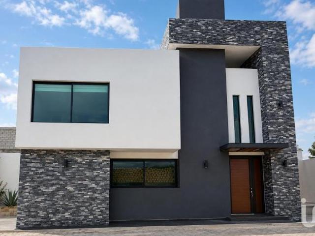 RESIDENCIA A ESTRENAR DE ESTILO CONTEMPORÁNEO CON ROOF GARDEN EN LA MAGDALENA TLALTELULCO