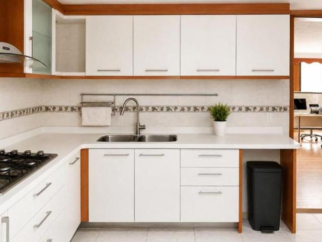 RESIDENCIA AMPLIA CON GRAN POTENCIAL PARA ACTUALIZAR