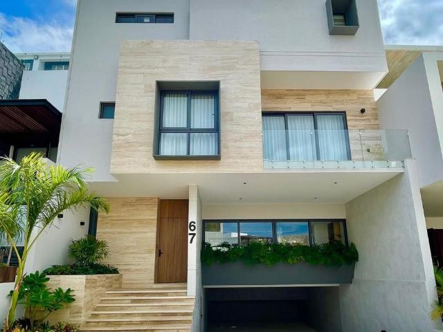 Residencia Amueblada en Renta en Laguna 1 | Puerto Canc?n con Rooftop y Alberca
