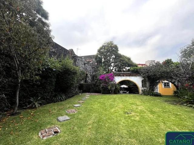 RESIDENCIA ANTIGUA EN EL CORAZON DE TIZAPAN SAN ANGEL