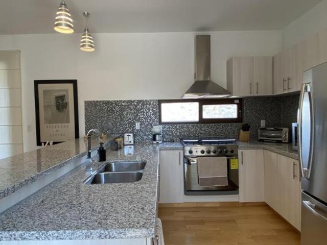 Residencia Campestre Duplex en DIADA – Dos Casas Modulares con Vista a Cristo Rey