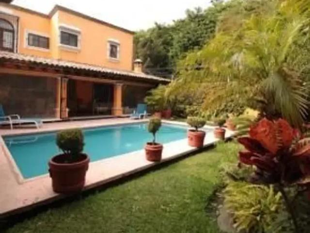 Residencia Colonial con Vistas Espectaculares en Rancho Cortés