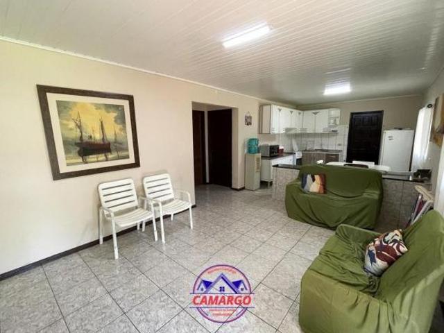Residência com Ampla Área Externa