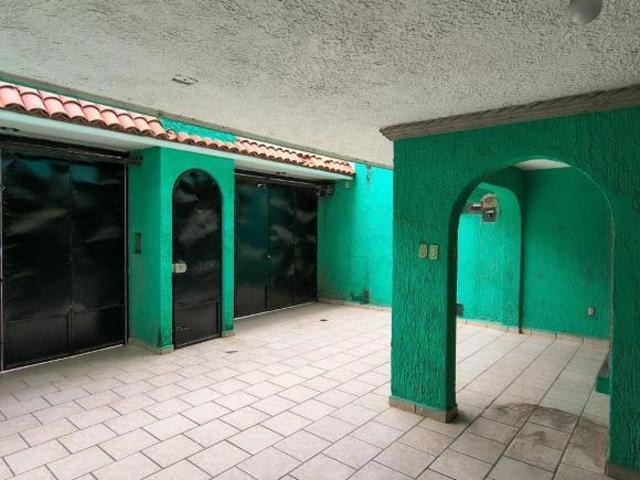 RESIDENCIA CON TERRAZA EN TONALÁ