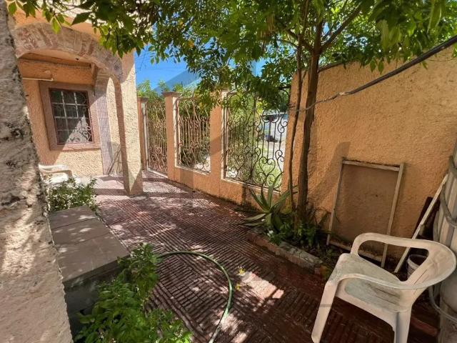 Residencia con Terreno Excedente | 4 Recámaras + Oficina | ¡Equipada y Lista!