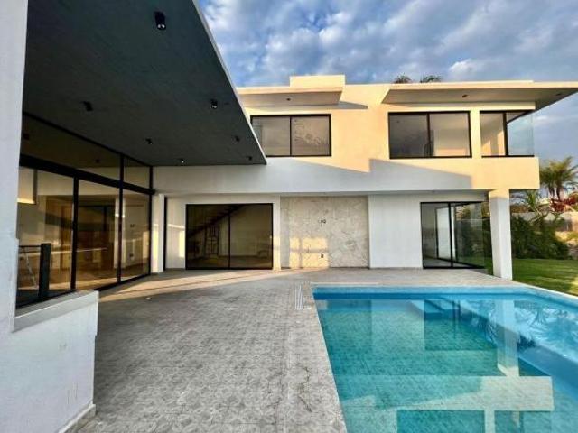 Casa Contemporánea con Espectacular Vista a la Campiña | Sección Volcanes