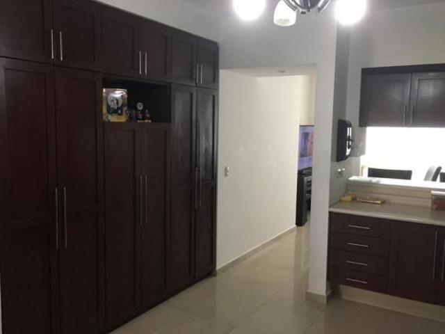 Residencia Contemporanea equipada en Venta en Cumbres 6to D