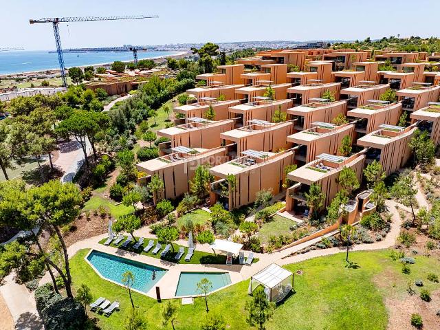 Residência Costeira Exclusiva com Vistas Panorâmicas para o Oceano