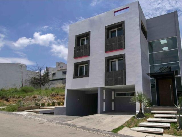 RESIDENCIA DE AUTOR EN RENTA Y VENTA, PUERTA DE JEREZ, BOSQUE ESMERALDA, ATIZAP?N