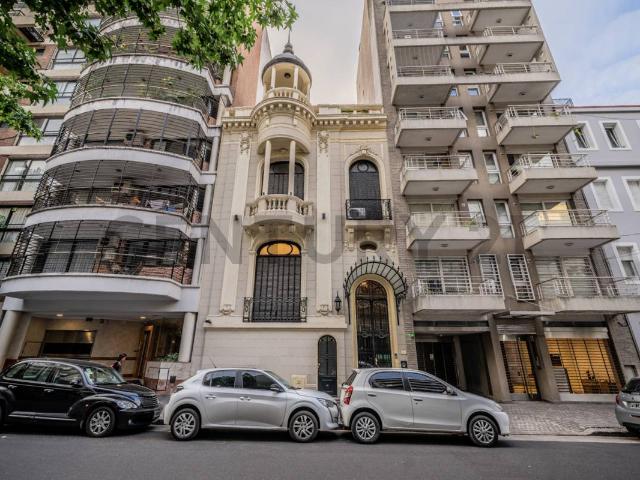 Residencia de Estilo Francés | 5 Plantas con Ascensor | Ideal Firmas de Alta Gama