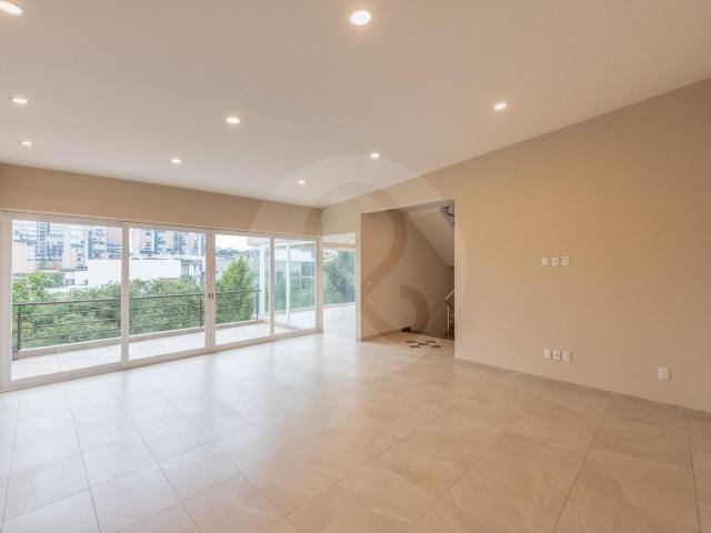 Residencia de Lujo con Jard?n Privado y Vista Panor?mica en Bosque Real Country Club | 324?m? | 4 Rec?maras | 4 Estacionamientos