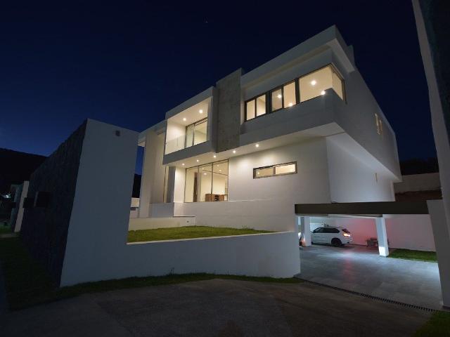 Residencia de Lujo en Ayamonte | Arquitectura Contemporánea + Vistas Naturales