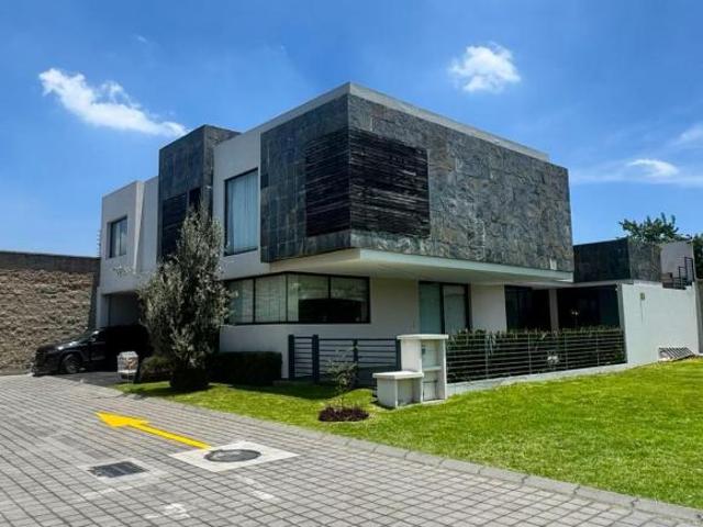 Residencia de Lujo en Metepec  Col. La Providencia, Fracc. Santa Cecilia