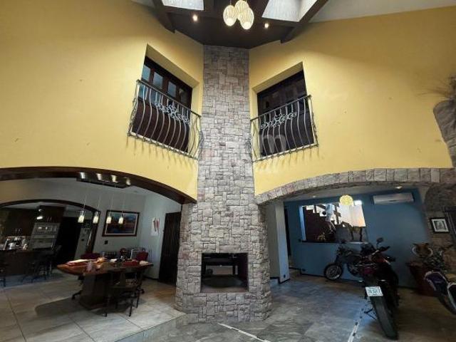 Residencia de Lujo en Nogalar del Campestre