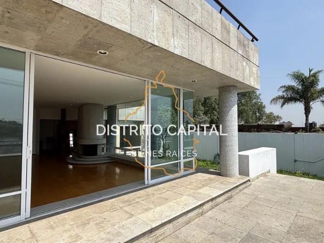 Residencia de Lujo en Privada en Renta en Lomas de Reforma