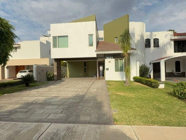 residencia de lujo en renta coto san carlos fraccionamiento valle real zapopan