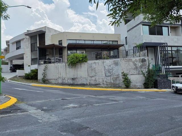 RESIDENCIA DE LUJO EN RENTA | CONTRY LAS ÁGUILAS | $65,000