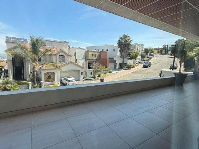 Residencia de Lujo en Venta | Cumbres de Juárez, Tijuana