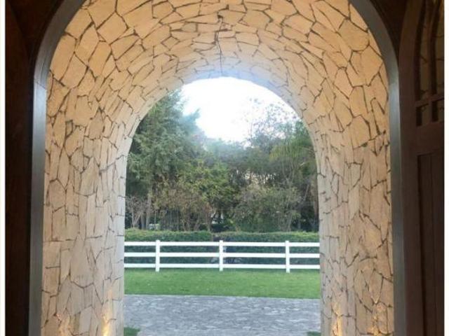 Residencia de Lujo Estilo Villa Toscana Mediterránea en Campestre La Joya, Atlixco, Puebla