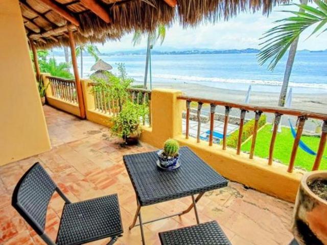 RESIDENCIA DE LUJO FRENTE AL MAR EN CLUB SANTIAGO EN VENTA