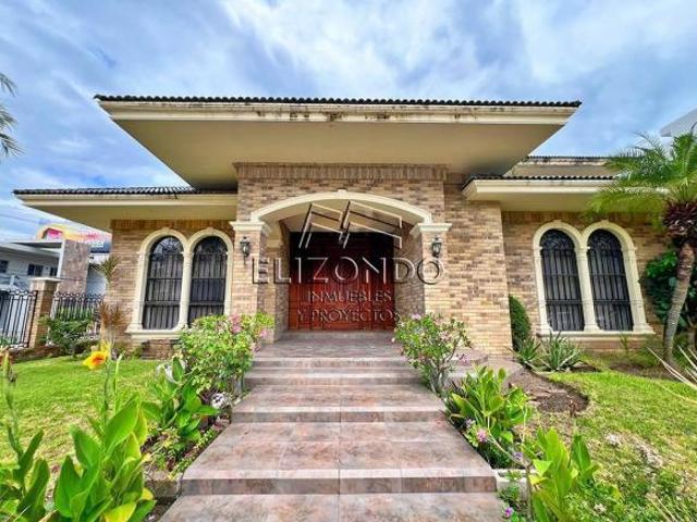 RESIDENCIA DE UN PISO EN VENTA, FRACC. FLAMBOYANES, $21&apos 500,000