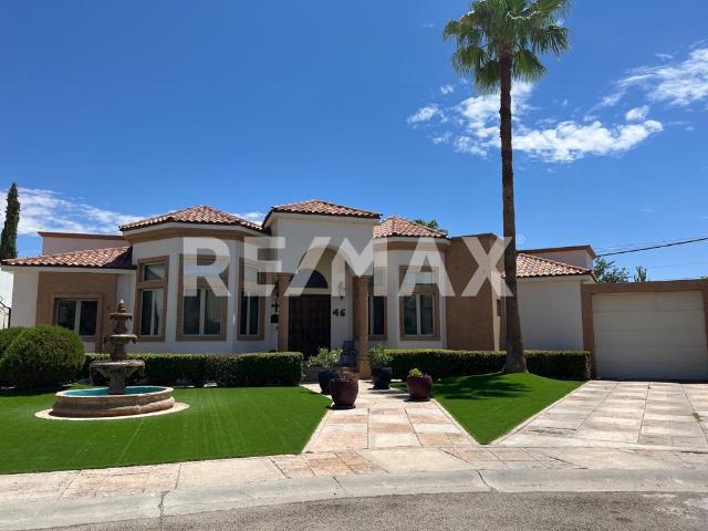 RESIDENCIA DE UNA PLANTA EN VENTA EN CAMPOS ELISEOS SECTOR 1
