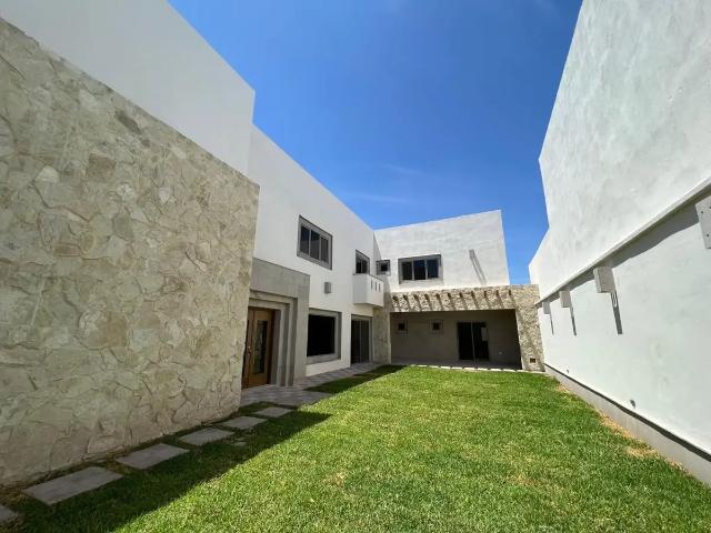 Residencia de 4 habitaciones una en planta baja