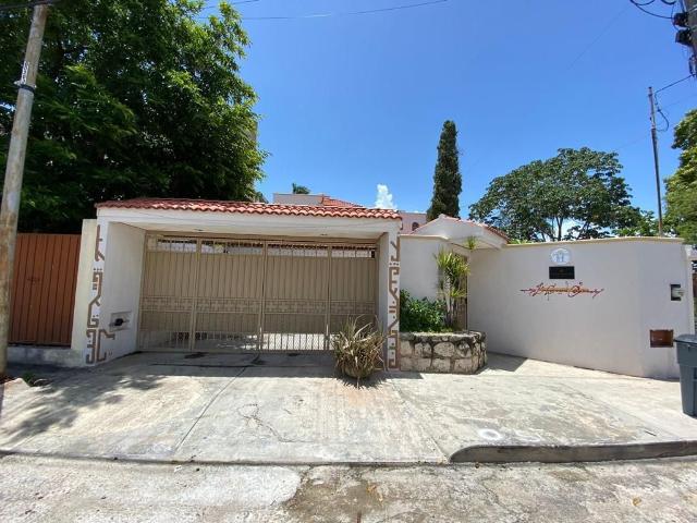 Residencia de 5 Habitaciones y Alberca en García Ginerés