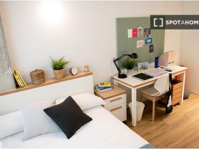 Residencia en alquiler en Diagonal Mar i el Front Marítim del Poblenou, todos los gastos incluidos
