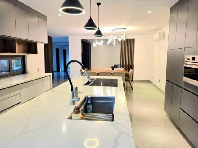 RESIDENCIA EN CONDOMINIO LA PRADERA EN LAS CAÑADAS COUNTRY CLUB, ZAPOPAN, JALISCO