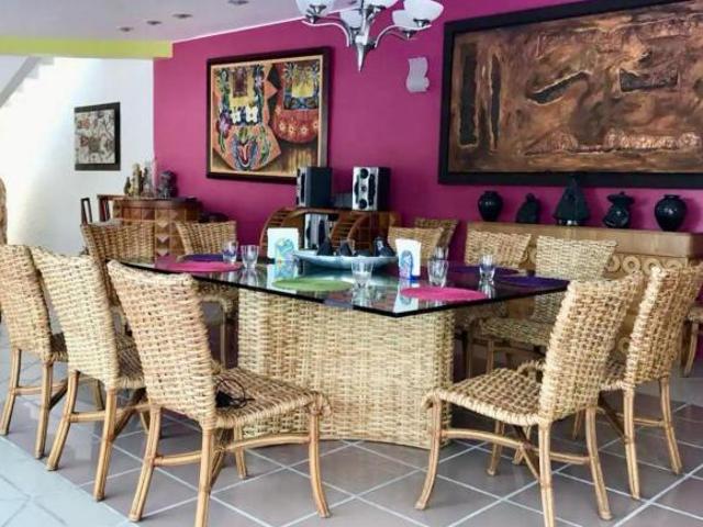 Residencia en exclusivo fraccionamiento al norte de la Ciudad