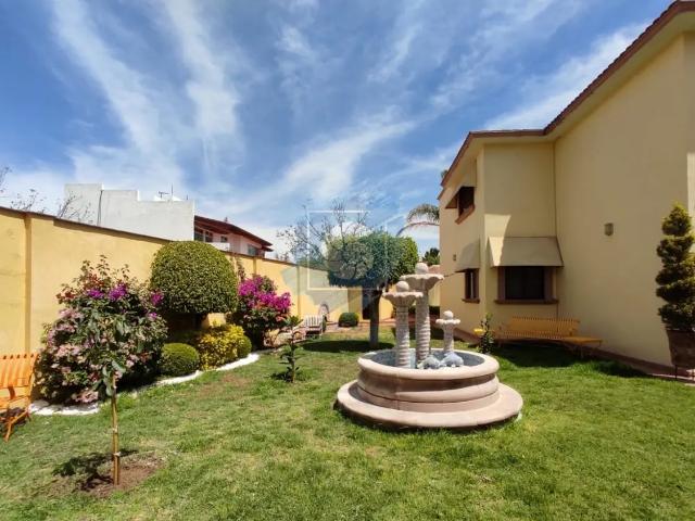 Residencia en huertas del Carmen en renta