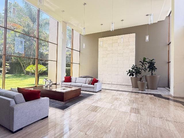 Residencia en las Alturas, con carácter y privilegio