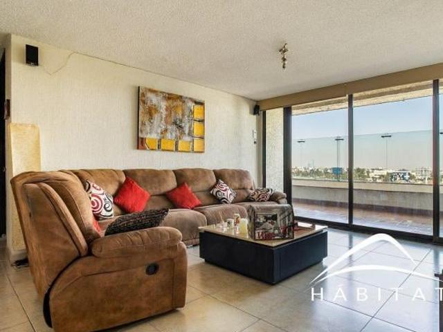 Residencia en las Alturas: Pent House con Terrazas y Vista Abierta