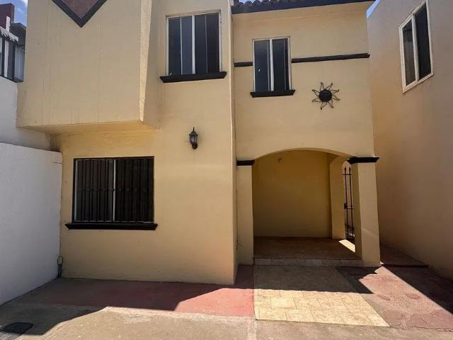 ? Residencia en Renta en Ensenada | Tranquilidad y Seguridades