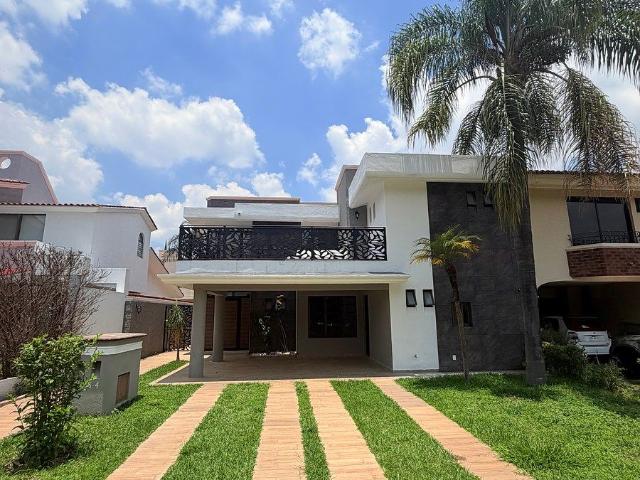 Residencia en Renta en Valle Real | 4 recámaras