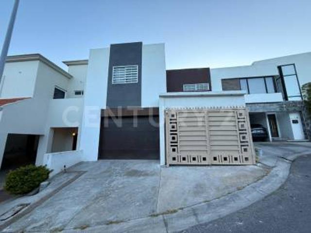 Residencia en Renta Fracc. Rinconadas de la Sierra en Chihuahua, Chihuahua