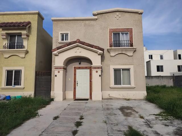 Residencia en renta, Urbi quinta Montecarlo, San Nicolás de los Garza NL