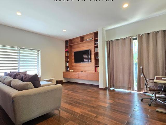 RESIDENCIA EN RENTA 1 PLANTA, ALBERCA, 3 RECÁMARAS, 3.5 BAÑOS, COCHERA 3 AUTOS