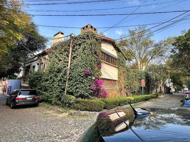 Residencia en San Angel en Renta