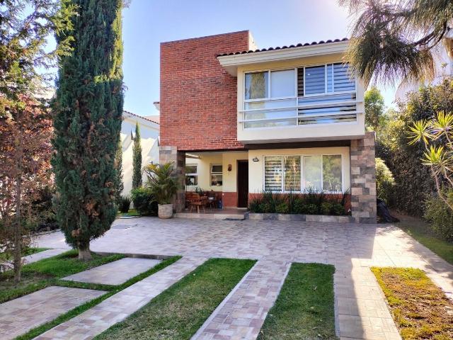 Residencia en venta o renta