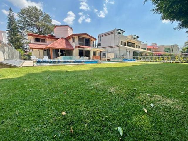 RESIDENCIA EN VENTA A CAMPO DE GOLF EN EL FRACCIONAMIENTO EL CRISTO, ATLIXCO