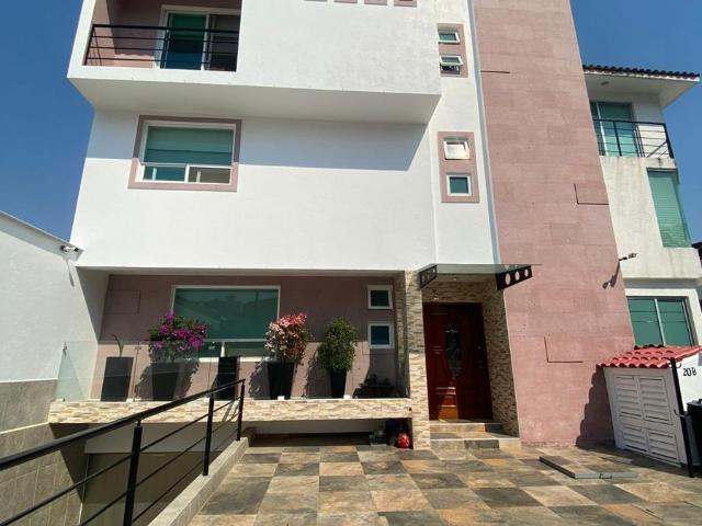 RESIDENCIA EN VENTA BALCONES DE SAN MATEO, NAUCALPAN