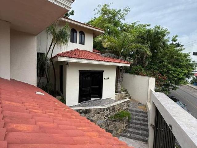 Residencia en venta Col. Aguila, Tampico