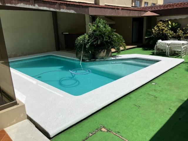 Residencia en venta, con alberca en Coatzacoalcos