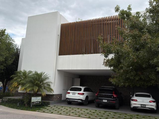 Residencia en Venta Cond. Tierraverde H?bitat Gran Clase