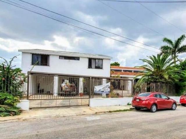 Residencia en venta de dos plantas en M?rida