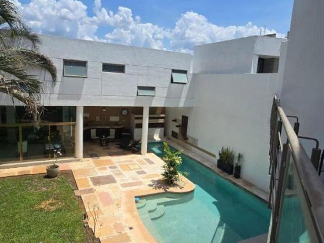 Residencia en venta dentro de la cuidad. Benito Juarez Norte