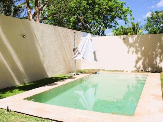 RESIDENCIA EN VENTA EN MÉRIDA, YUCATÁN, PARQUE NATURA