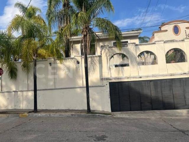 Residencia en Venta en Altamira Zapopan